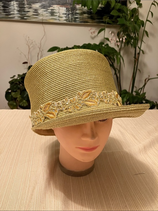 Accessories - Chic Metallic Gold Embroidered Straw Cloche Hat